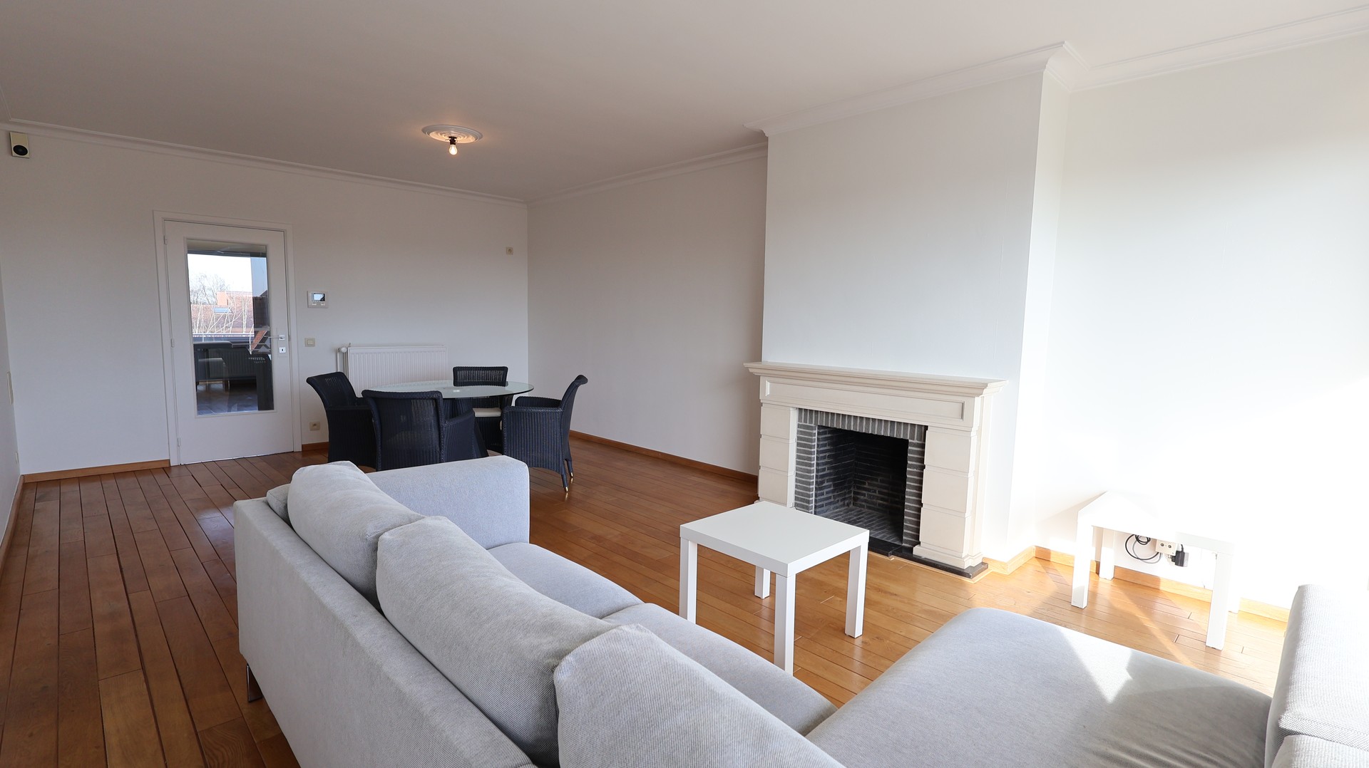 Apartment for rent in Roeselare with 2 bedrooms - photo 2