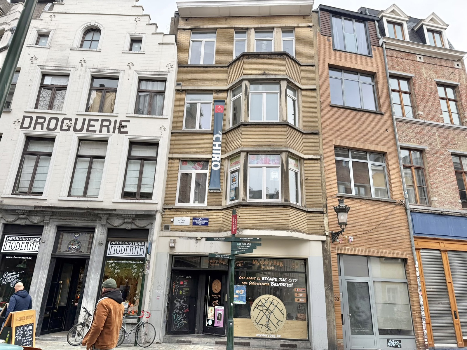 Handelsruimte met grote etalage in het historische centrum - foto 5