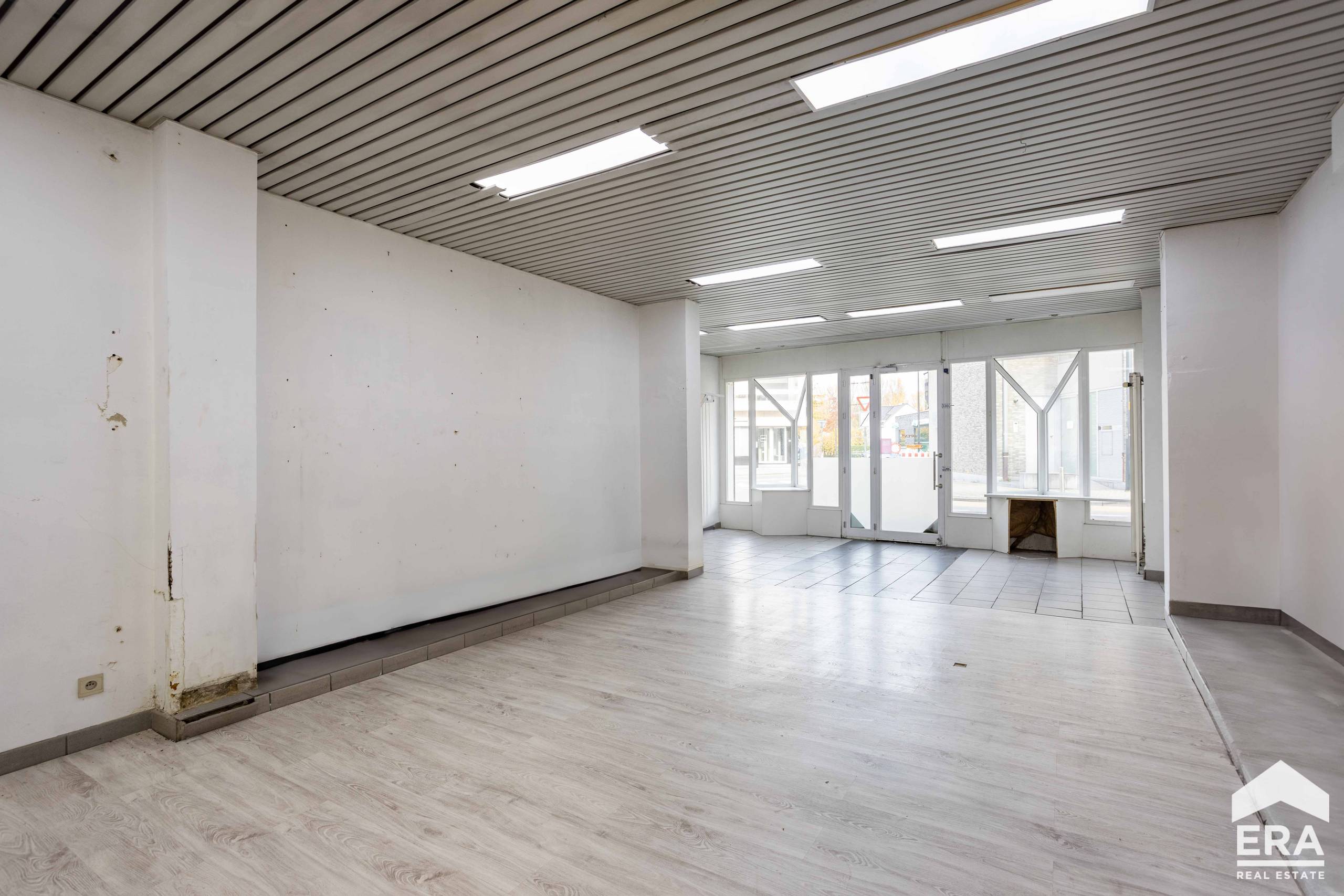 Ruime handels- of gezinswoning met 5 slpk en grote tuin - foto 3