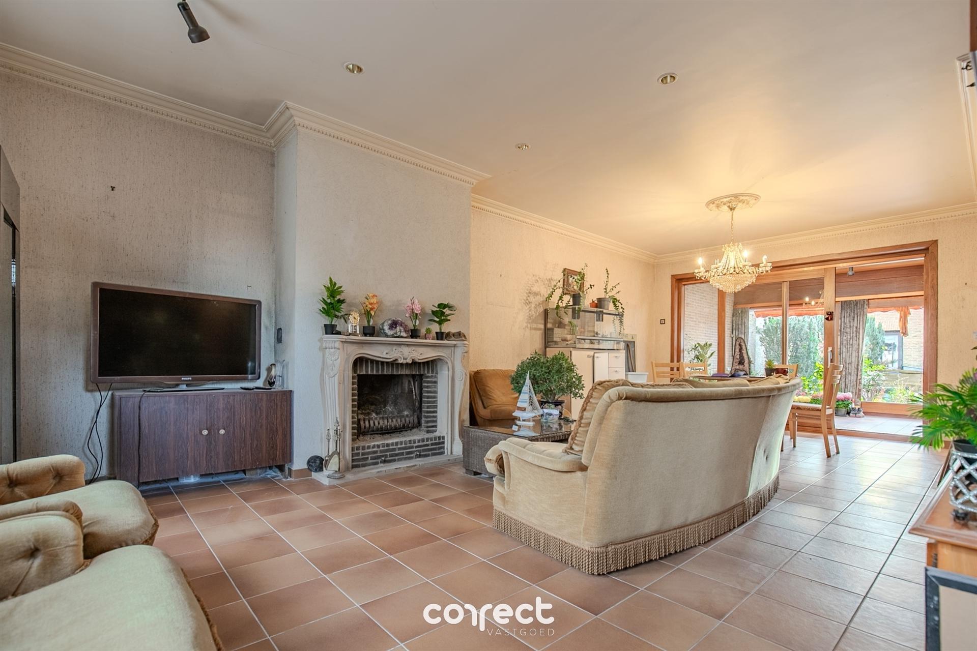 Maison à vendre à Sint-Andries avec 3 chambres - photo 3