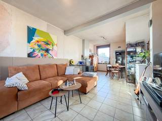 Deze op te frissen woning kan omgetoverd worden naar een gezellige stek, dit op een gunstige ligging vlakbij het bruisende centrum van...