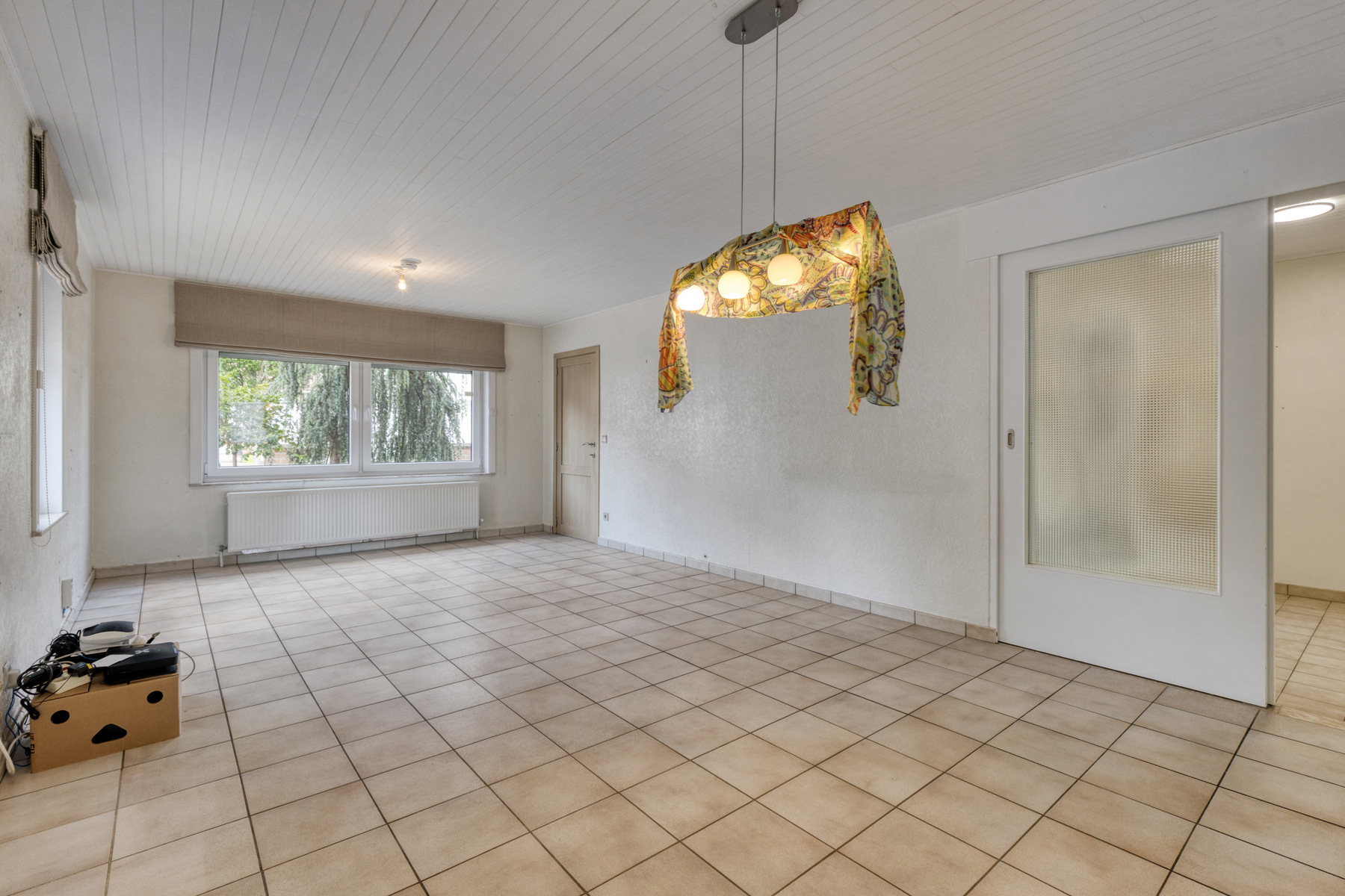 Rustig gelegen woning met 2 garages - foto 4