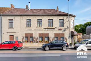 Ontdek dit uitzonderlijk pand op een royaal perceel van maar liefst 1.497 m², gelegen nabij de geliefde Stationsput in Eernegem – een...