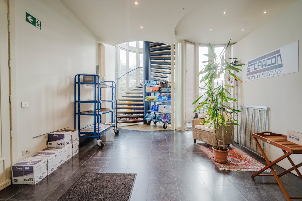 Immeuble de bureaux majestueux avec parking et jardin à vendre à Courtrai - photo 3