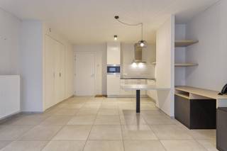 De assistentiewoning heeft een bewoonbare oppervlakte van 55 m² en is praktisch ingedeeld. Je beschikt over een modern appartement, afgewerkt...