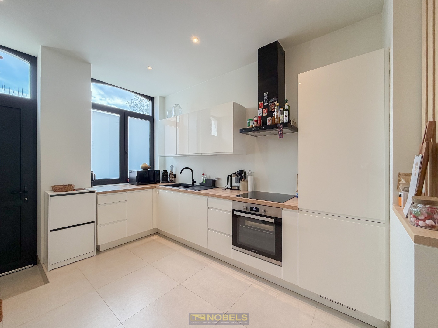 Te koop, Instapklare stadswoning met 3 slaapkamers op centrale ligging te Zottegem! - foto 5