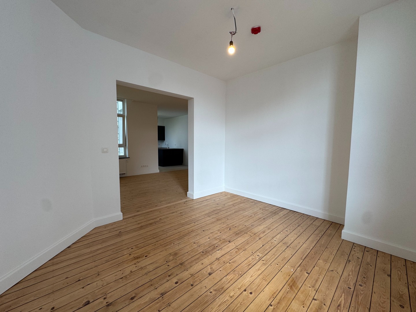Gerenoveerd éénslaapkamer appartement te huur - foto 5