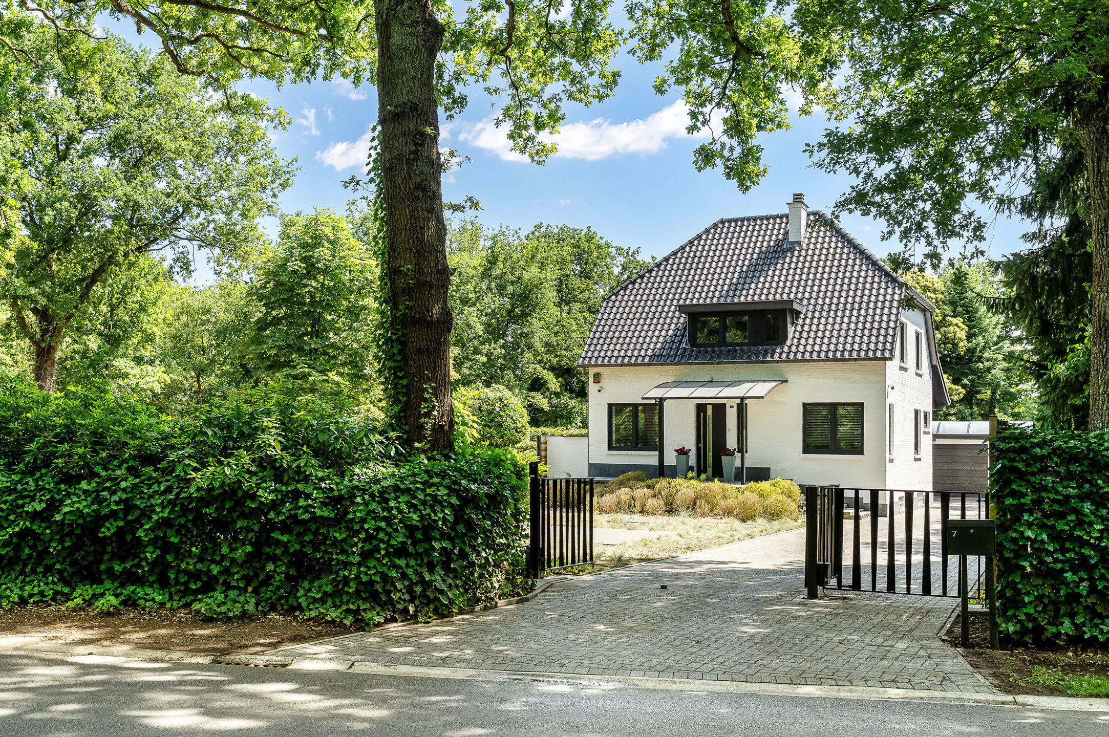 Woning gelegen in prachtige groene omgeving te Leopoldsburg! - foto 1