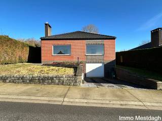 Karaktervolle Vrijstaande Woning in het Groene MiskomBent u op zoek naar een plek waar de stilte nog tastbaar is? Deze geriefelijke woning in...