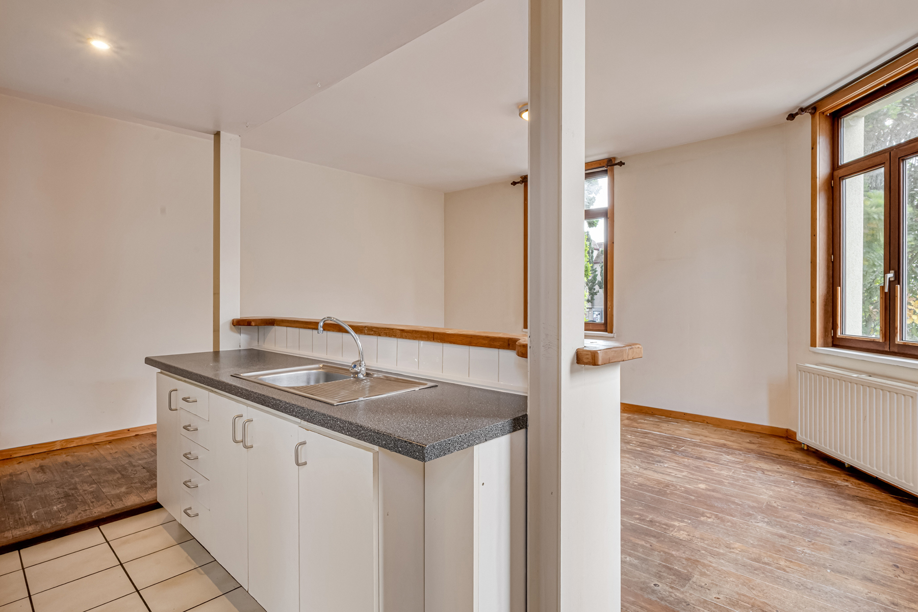 SINT-AMANDSBERG: Lichtrijke studio op toplocatie ! - foto 2