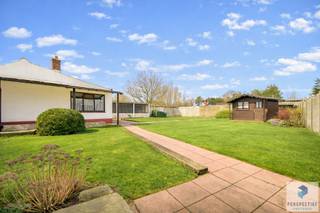  IN OPTIE NA 6 WEKEN - COMPROMIS IN OPMAAK | Ruime woning met 3 slpk, grote dubbele garage en grote tuin op 829 m²  - Deze karaktervolle  woning...