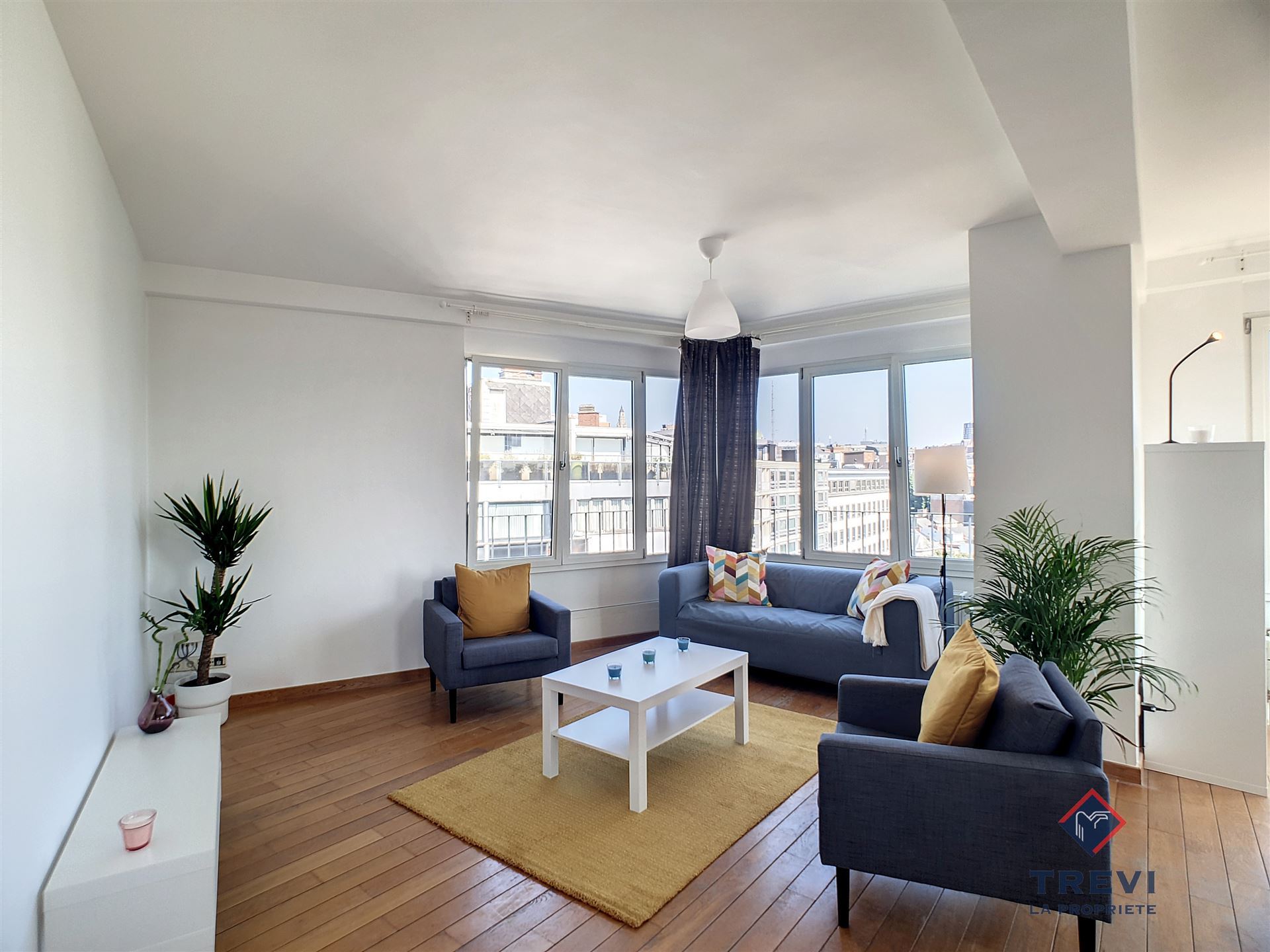 Appartement te huur in Charleroi met 3 slaapkamers - foto 4