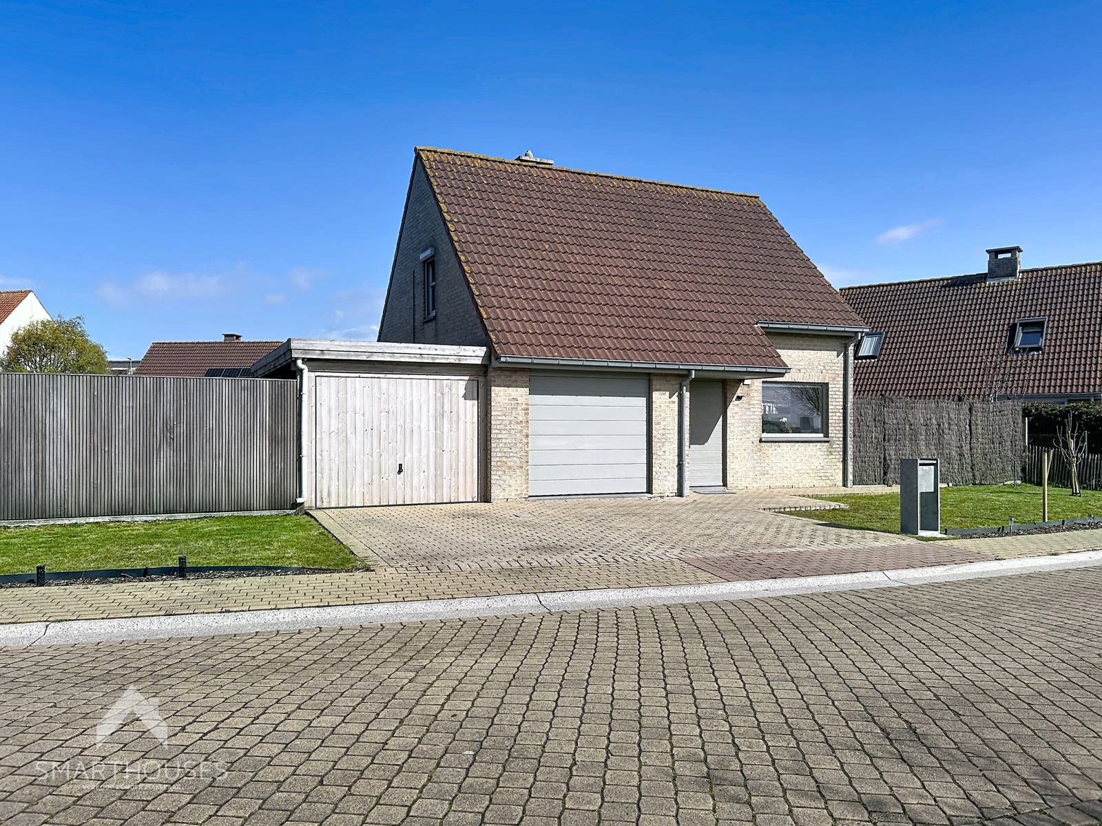 Mooi gelegen woning op 511m² met 3 slaapkamers en garage - foto 1