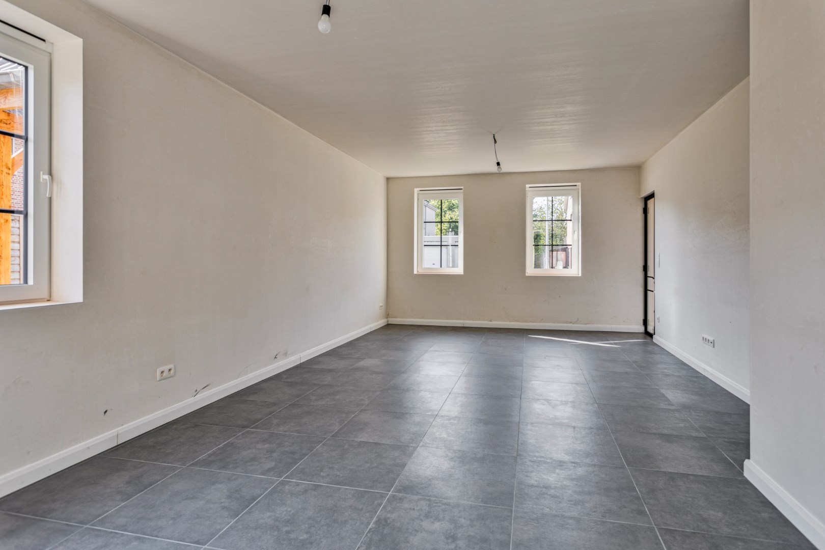 Ruime en kwalitatief afgewerkte nieuwbouw (HOB) met 3 ruime slpks op 412 m² te Olen ! - foto 4