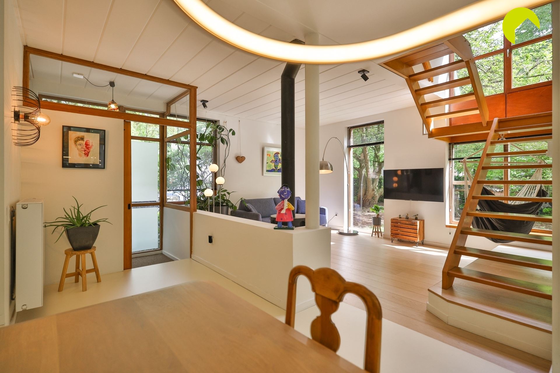 House - photo 2