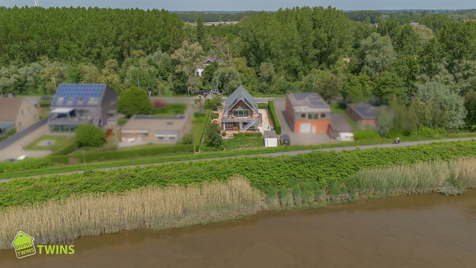 Prachtige villa gelegen aan de Schelde in Grembergen - foto 1