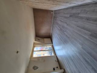 Te huur: gezellig gesloten appartement aan de Maarschalk Fochlaan in Ieper, op de stadsrand en vlakbij het station.Dit appartement biedt een...