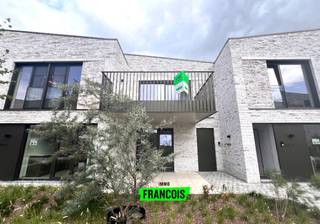 Welkom in Kalvekeet, een exclusief domein in Knokke met uitsluitend hoogwaardige nieuwbouwwoningen, ontworpen voor wie op zoek is naar rust,...