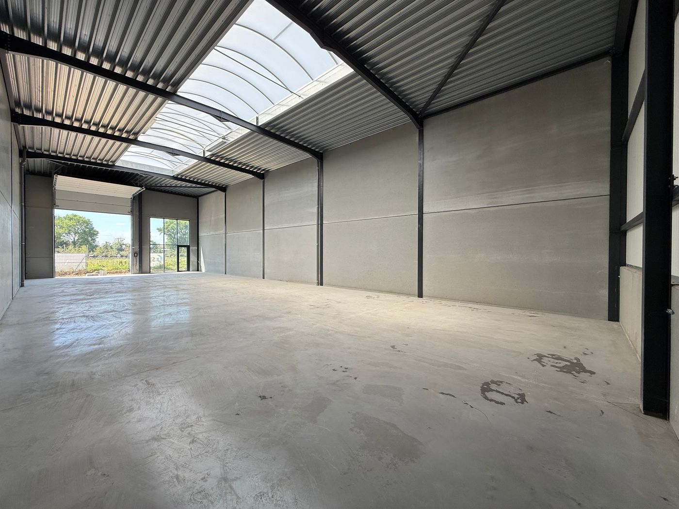 276 m² nieuwbouw KMO-unit/showroom met grote glaspartijen - photo 5