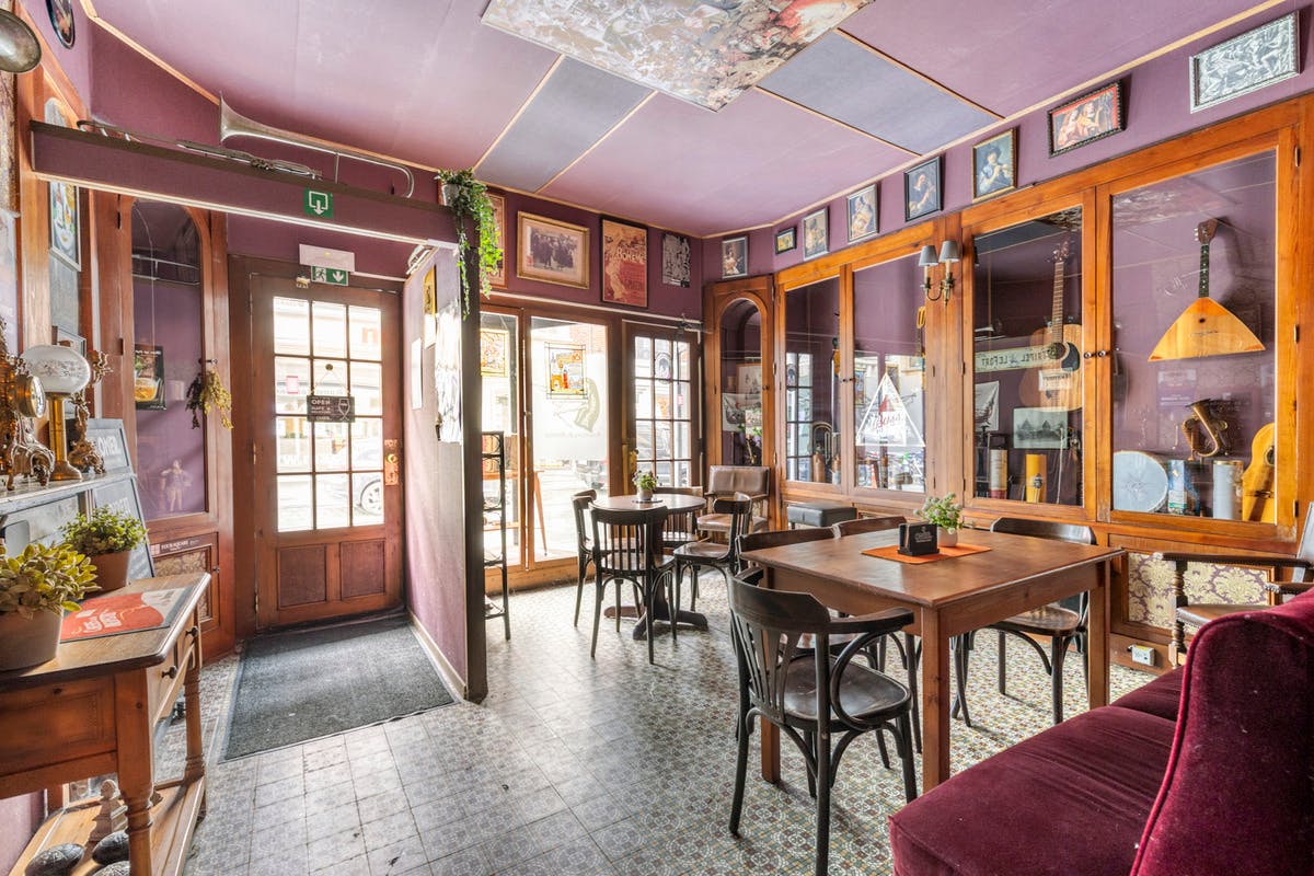 Opbrengsteigendom met renovatiepotentieel op toplocatie in Kortrijk - foto 2