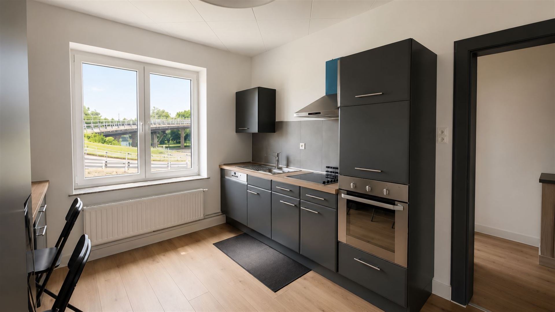 Huis te huur in Marcinelle met 4 slaapkamers - foto 4
