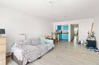 À De Haan, également connu sous le nom de Le Coq Sur Mer, nous vous offrons ce magnifique appartement qui vient d'être rénové et qui est prêt à...
