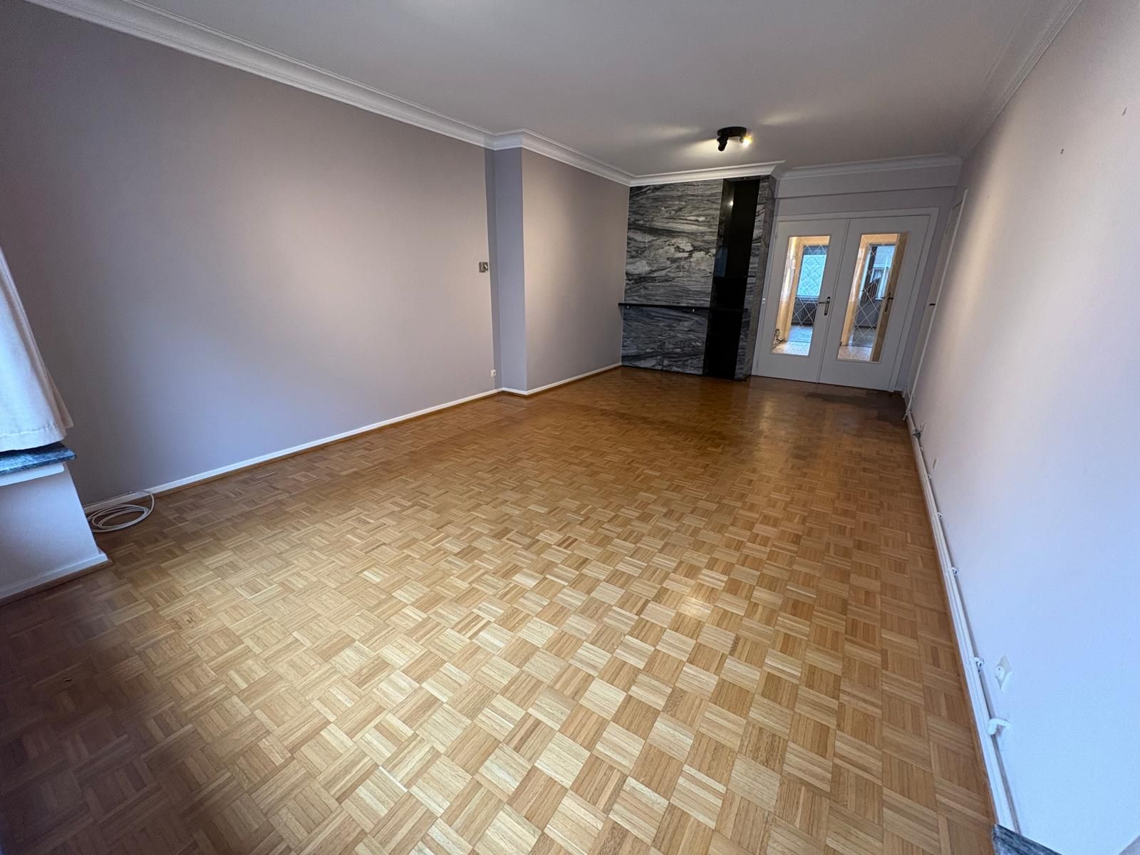 Ruim appartement op centrale ligging te Oostende! - foto 5