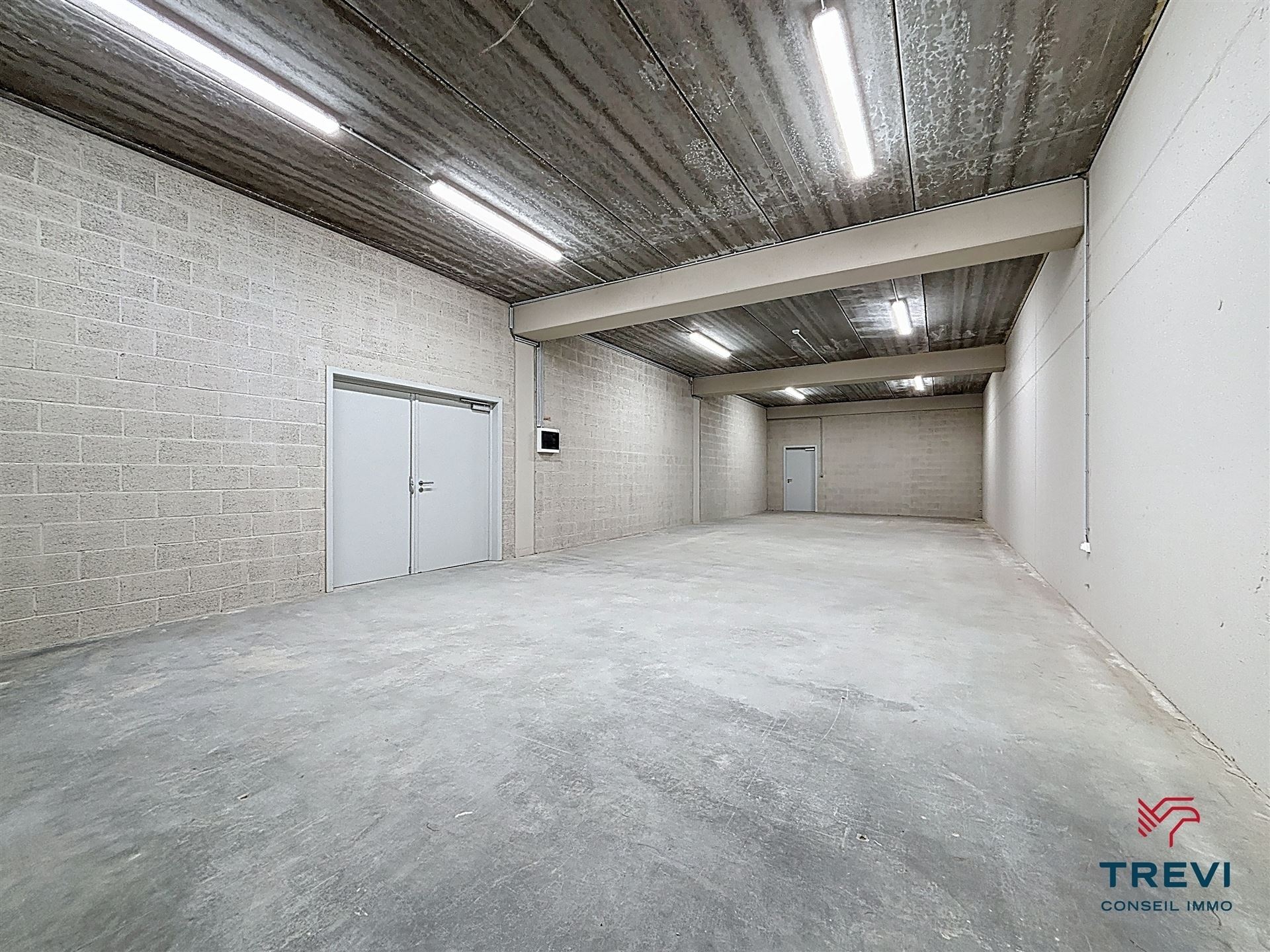 Belle surface de stockage de 112m² - photo 2