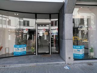 Commercial à louer à Mol