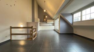 Energiezuinig duplex appartement met autostaanplaats en kelderberging.Ontdek dit prachtige duplex appartement op de eerste verdieping van een modern...