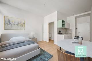 <p><span>STUDENTS ONLY! Gemeubelde studio in hartje Mechelen - EERSTE BEWONING NA RENOVATIE </span></p><p><span>Kom blokken in Blokstraat 10", dé moderne en knusse thuisbasis voor studenten die comfortabel willen wonen. Je komt terecht in een spiksplinternieuwe doch supergezellige studio, voorzien van alle modern comfort en gemak.</span></p><p><span>Zeer centraal gelegen in hartje Mechelen (Vismarkt) terwijl je geniet van een rustige straat vlakbij alle voorzieningen (Thomas More, winkels, bushaltes, de levendige Markt en Bruul, etc.)</span></p><p><span>De studio is gelegen op de eerste verdieping met grote ramen richting de tuin en dus veel daglicht. De studio beschikt over een ruime aparte badkamer, een apart toilet alsook een leefgedeelte met slaapplaats, zithoek en open kitchenette.</span></p><p><span> </span></p><p><span>Ter info:</span></p><p><span>·De studio heeft een totale oppervlakte van 22,5m² en omvat een aparte toilet alsook een aparte ruimte badkamer met douche, ingebouwde lavabo met lade en spiegel.</span></p><p><span>·De kitchenette werd uitgevoerd in zeer mooie materialen en is voorzien van ledverlichting. Deze omvat verder een koelkast, een inductievuur met twee zones, een telescopische dampkap en een grote lavabo met ééngreepskraan. Er werd plaats voorzien voor het toevoegen van een vrijstaande microgolfoven (zelf mee te brengen). </span></p><p><span>·De studio is bemeubeld met een enkel bed (matras zelf te voorzien), een bureau van 160x80cm, een bureaustoel en een kleerkast. Persoonlijke aankleding en detaillering laten we aan de bewoner over (binnen de grenzen van het huishoudelijke reglement).</span></p><p><span> </span></p><p><span>Verder beschikt het pand over het modernste gemak en technische eisen als volgt:</span></p><p><span>·videofoon met kleurenscherm per individuele studio;</span></p><p><span>·verwarming (én koeling in kamers en studio's) via warmtepomp en ventiloconvector;</span></p><p><span>·grote gemeenschappelijke ruimte op gelijkvloers met volledig uitgeruste keuken, zithoek en apart toilet;</span></p><p><span>·gemeenschappelijke tuin waar het heerlijk vertoeven is in lente, zomer en herfst!</span></p><p><span>·vloerverwarming in de gemeenschappelijke delen</span></p><p><span>·ventilatie systeem C;</span></p><p><span> </span></p><p><span>ENKEL voor studenten !</span></p><p><span>Maandelijkse gemeenschappelijke lasten bedragen 75 (provisie) en omvatten water, elektriciteit, verwarming en internet.</span></p><p><span>Kom zeker langs voor een bezoek en ontdek Blokstraat 10, dé plek in Mechelen om te studeren, relaxen én connecteren.</span></p><p><span> </span></p><p><span>Voor een bezoek of meer info : contacteer De Makelaardij - 015 20 20 82 - info@demakelaardij.be</span></p><p><span> </span></p>