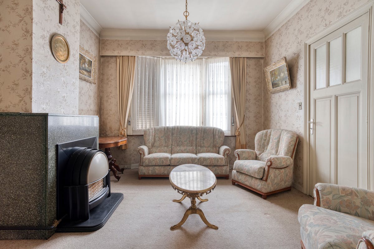 Woning met karakter en veel renovatiepotentieel in Gullegem - foto 4