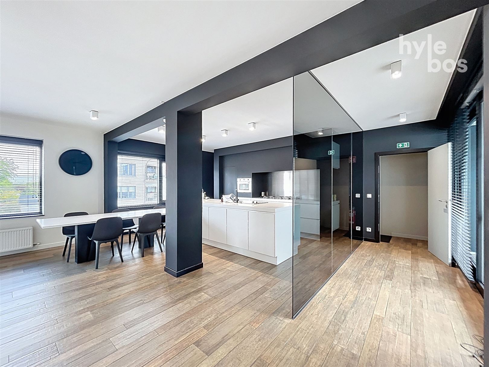 Commercial à louer à Saint-Nicolas - photo 5