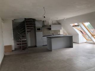 Appartement in een gebouw met 4 woningen. Bewoonbare oppervlakte 114m². Goed gelegen tussen Stekene en St-Gillis-Waas met een vlotte verbinding...