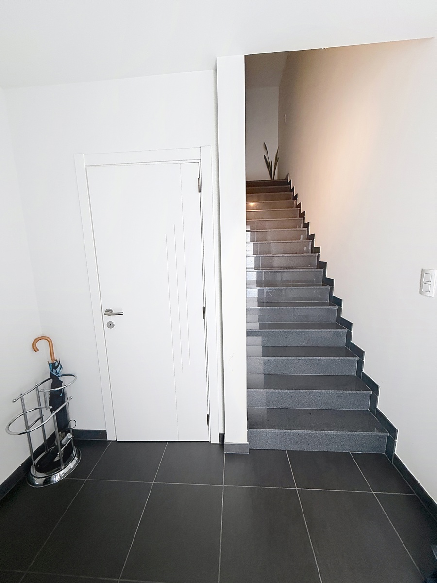 Centrum Halle woning met 3 slaapkamers, tuin en garage - foto 4