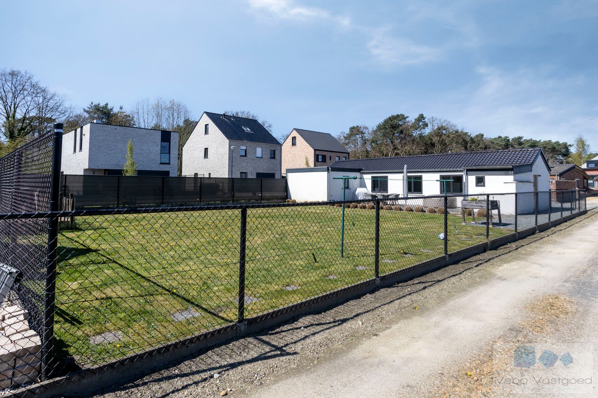 Instapklare laagbouwwoning op unieke toplocatie op 773 m² - foto 2