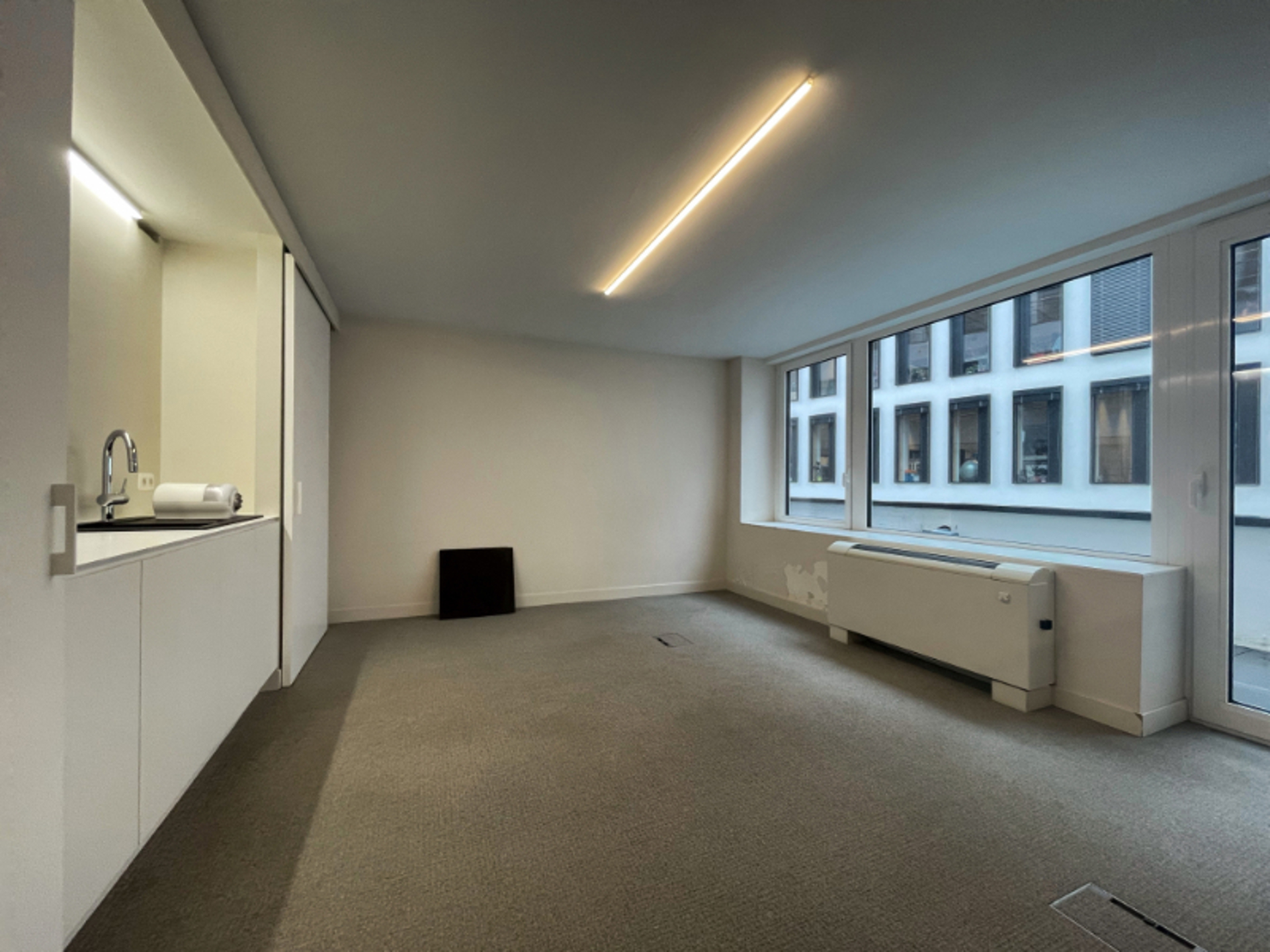 Commercial à louer à Bruxelles - photo 5