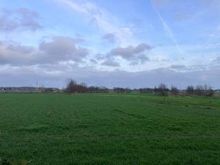 Met een landelijk uitzicht, op een boogscheut van Evergem-centrum en dichtbij tal van voorzieningen? Dat zijn de perfecte kenmerken voor deze...