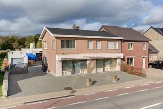 HANDELSPAND MET WOONST MET DIVERSE MOGELIJKHEDEN IN ZUTENDAAL*** Bekijkt U deze woning via een aanverwante website? Surf...