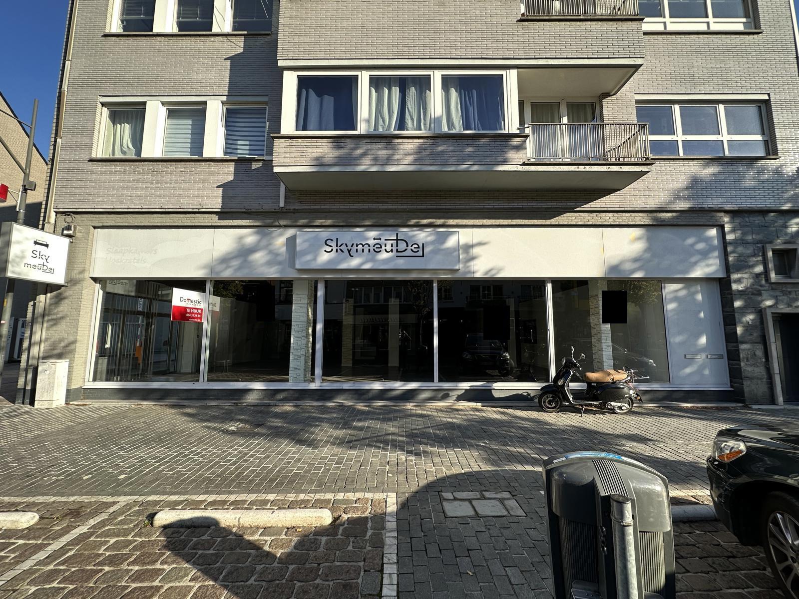 Winkelpand van 915m² te huur. - foto 1