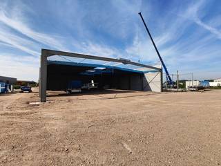 Nieuwbouw KMO-unit met een oppervlakte van 335 m² en 2 privatieve parkeerplaatsen te koop op bedrijventerrein 'De Schatting', op amper 300 m van...