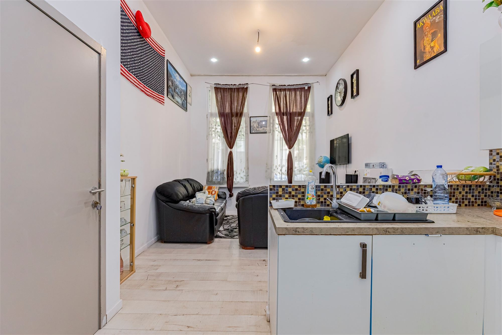 House - photo 2