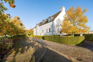 Riante kantoorruimte van 655m² gelegen in het centrum van Oud-Turnhout.- Inkomhal met onthaal- Bureauruimtes zijn afgesloten d.m.v. glazen wanden-...