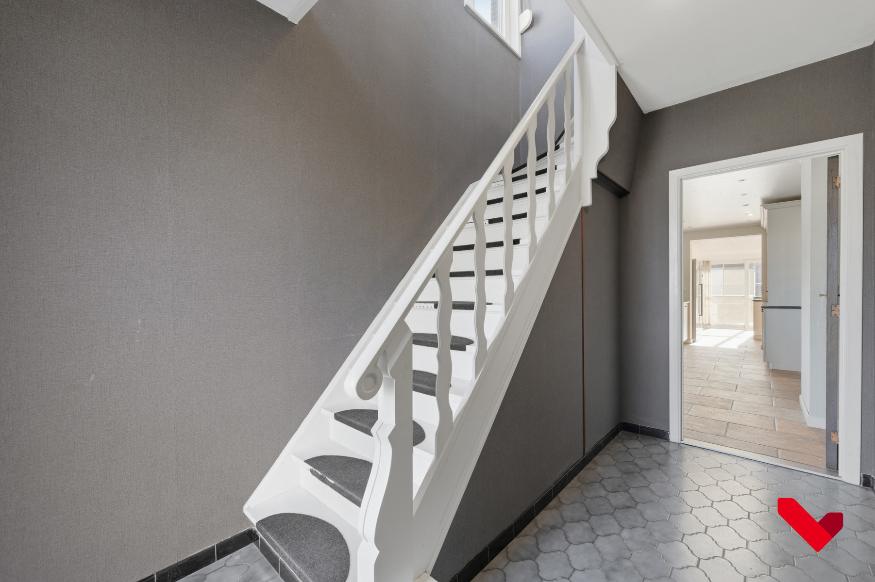 Halfopen bebouwing op uitstekende locatie! - foto 2