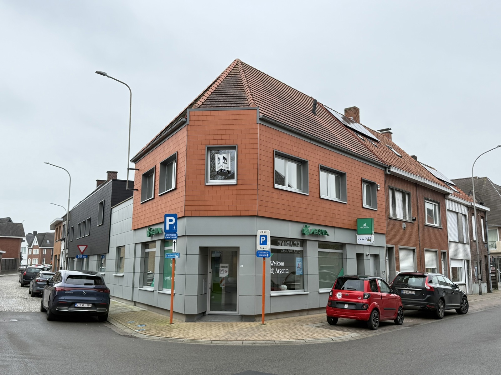  Polyvalente commerciële ruimte met  garage  - foto 4