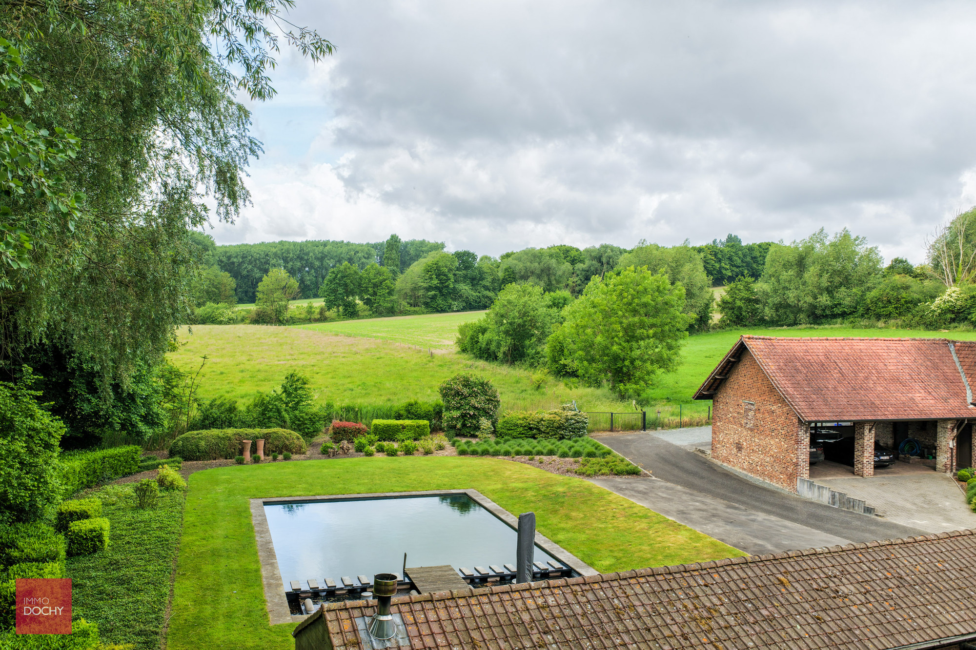Zeer rustig gelegen instapklaar landhuis met zwemvijver - foto 5