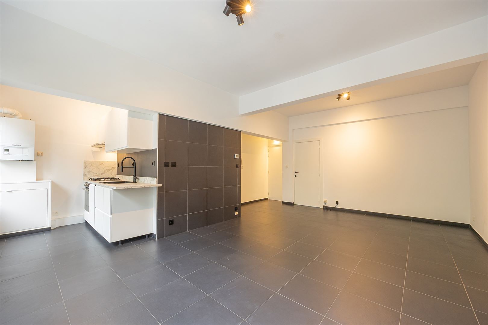 Gerenoveerd appartement in de gezellige Kloosterstraat - foto 4