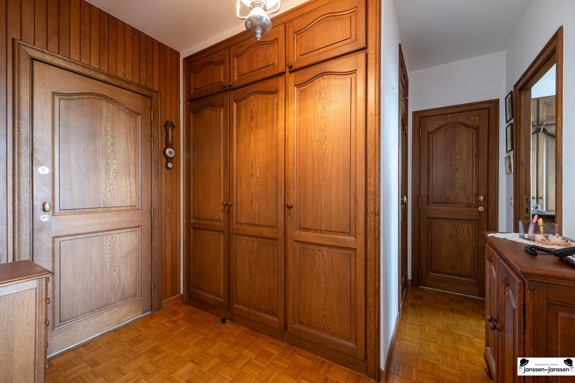 Instapklaar één-slaapkamer appartement met prachtig uitzicht! - foto 3