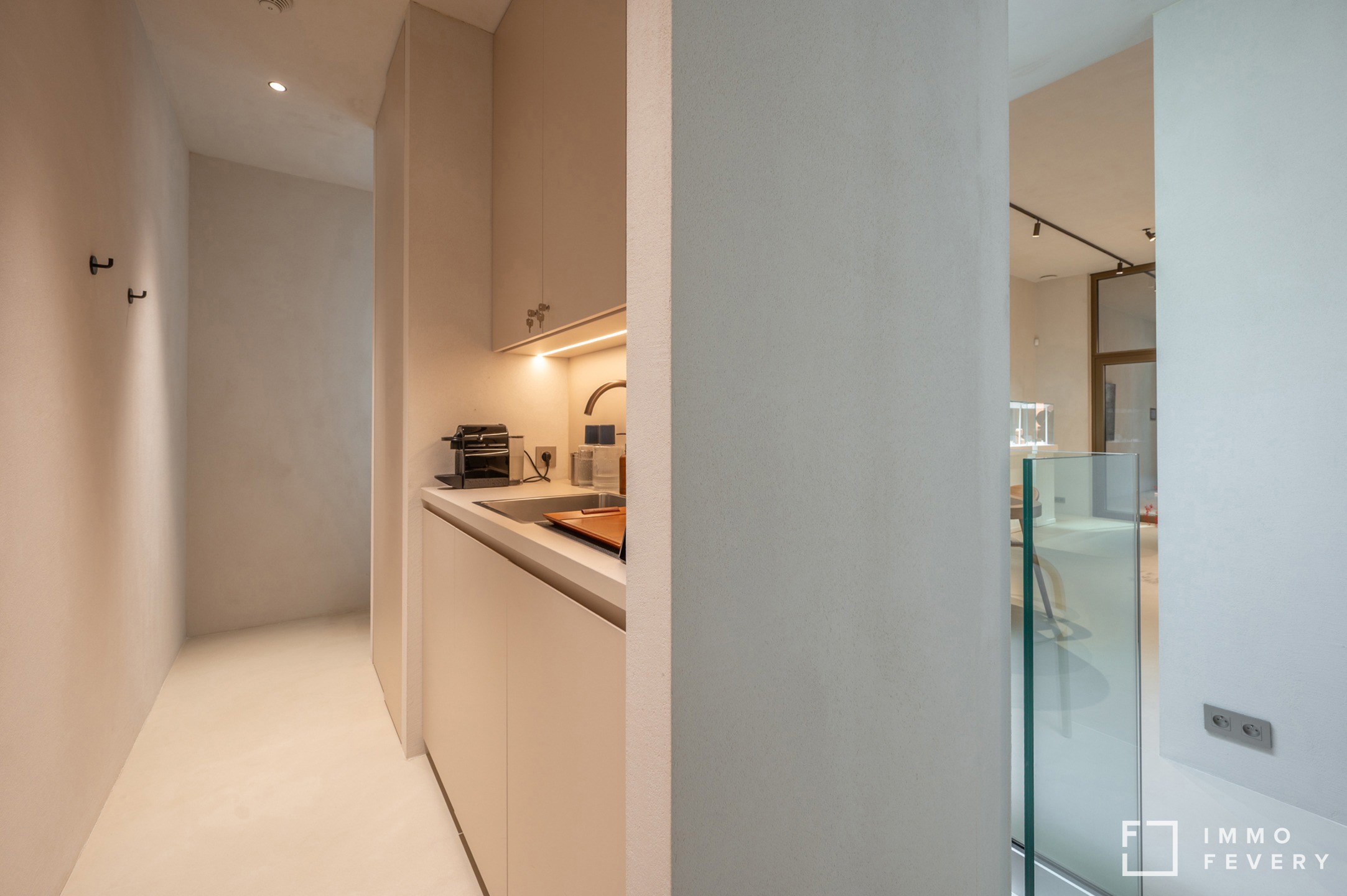 Zeer stijlvolle kantoorruimte te huur in centrum Knokke.  - foto 5