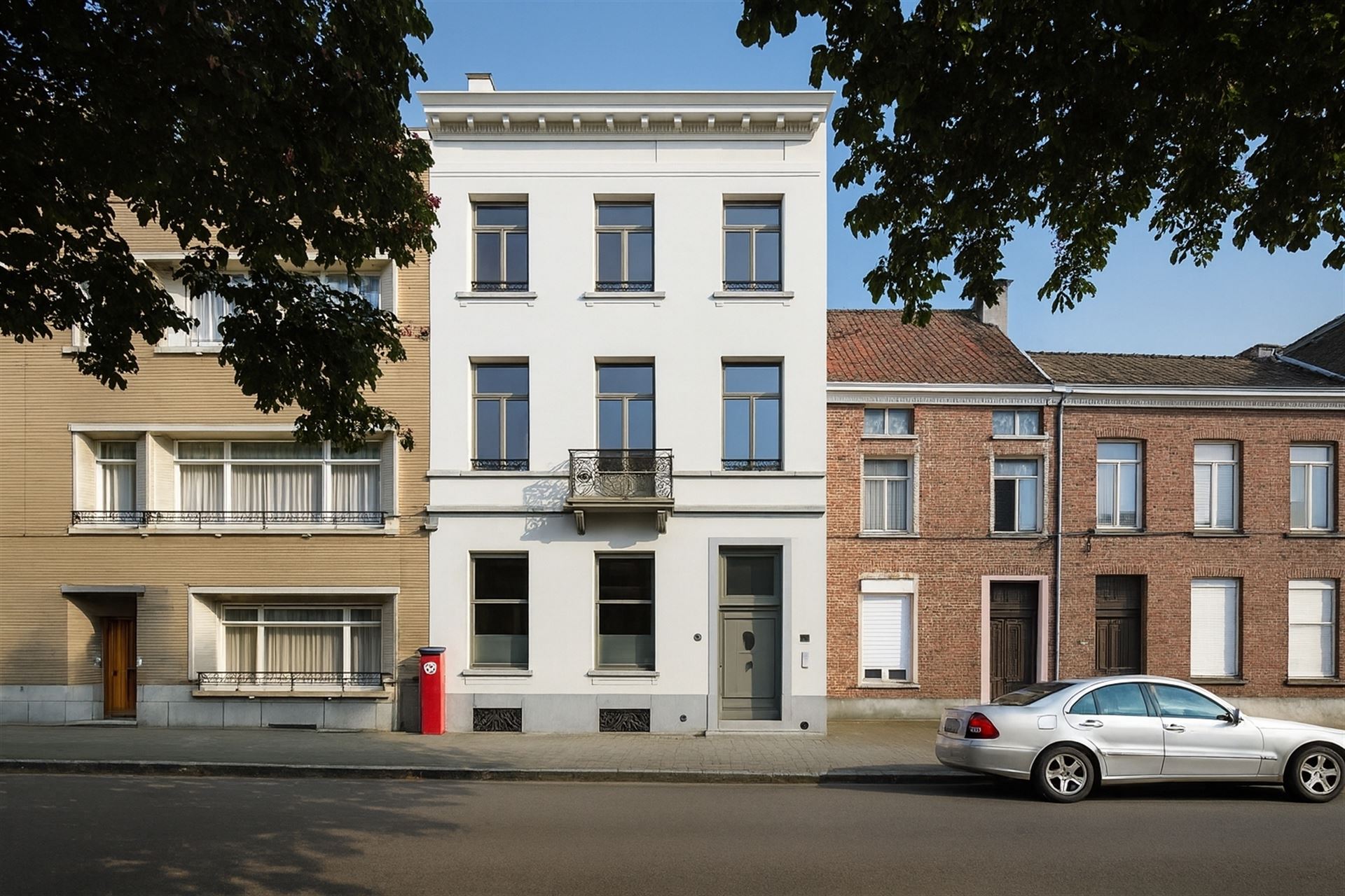 Uitzonderlijk herenhuis met wellness in hartje Mechelen - foto 1